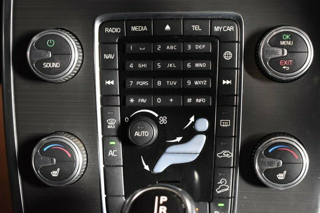 Volvo XC70 D5 215 Se Lux  #31