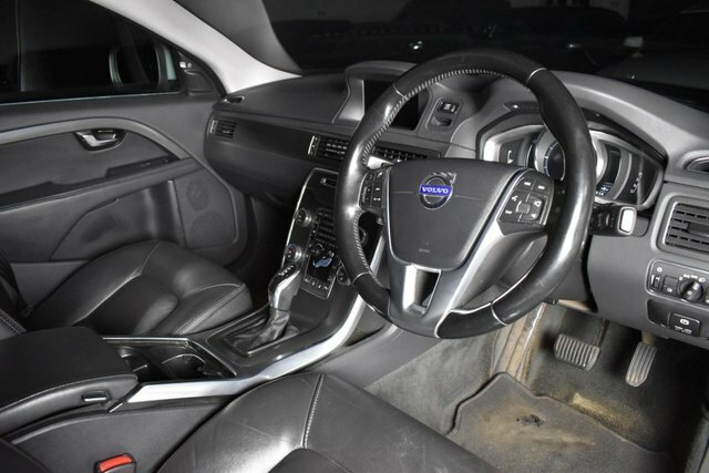 Volvo XC70 D5 215 Se Lux  #18