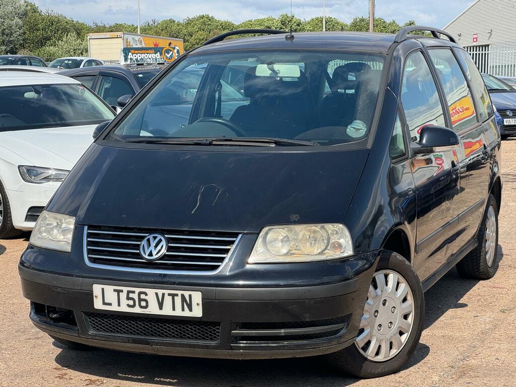 Volkswagen Sharan 1.9 Tdi Pd S Black #2