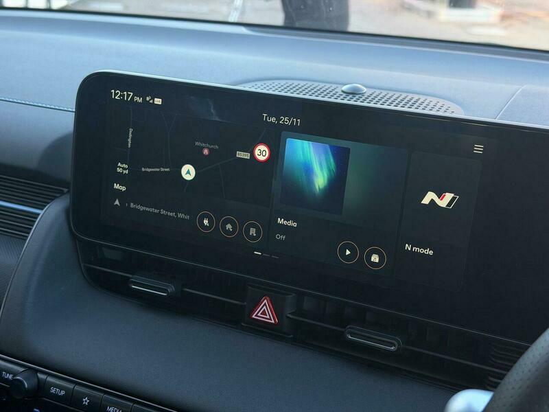 Hyundai Ioniq Hatchback #24