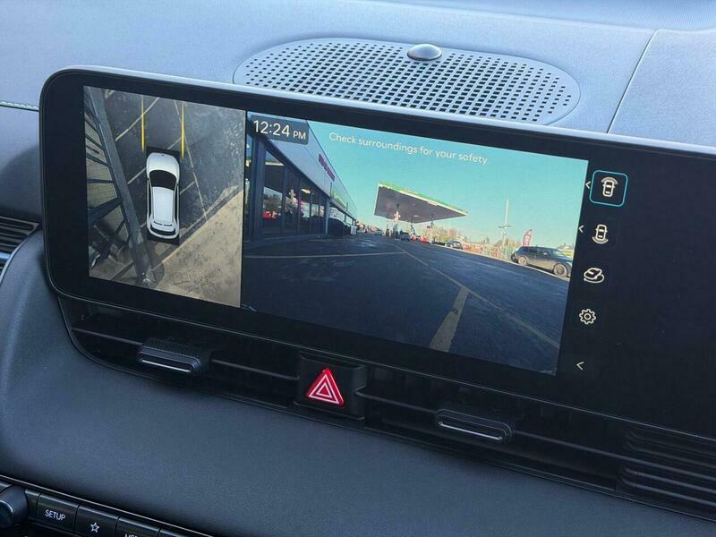 Hyundai Ioniq Hatchback #26
