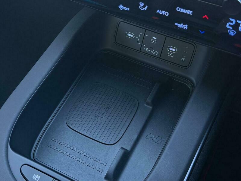 Hyundai Ioniq Hatchback #31