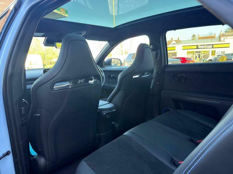 Hyundai Ioniq Hatchback #14