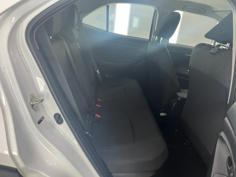 Toyota Yaris Cross Icon White #4