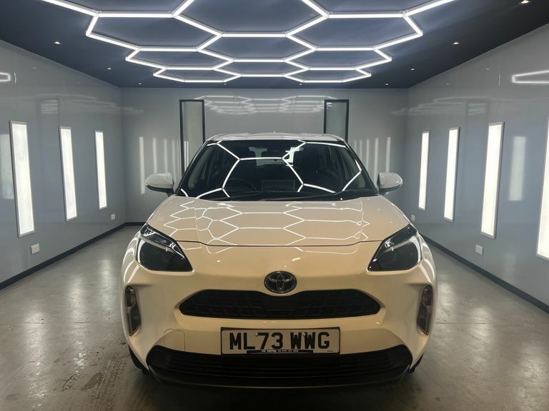 Toyota Yaris Cross Icon White #2
