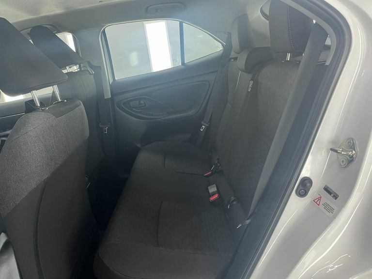 Toyota Yaris Cross Icon White #6