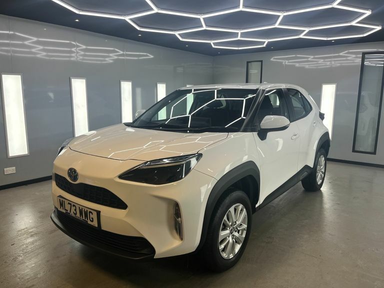 Toyota Yaris Cross Icon White #3