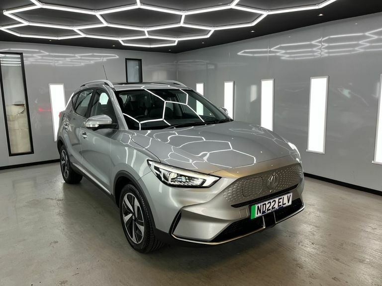 MG ZS Trophy Silver