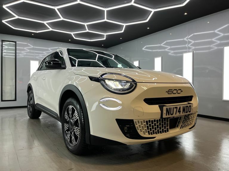 Fiat 600 La Prima White #2
