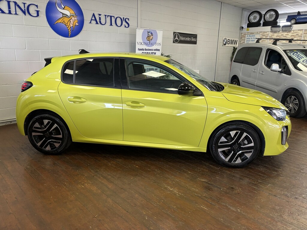 Peugeot 208 Hatchback 1.2 Puretech Allure 2024 MJ24JNN Yellow #2