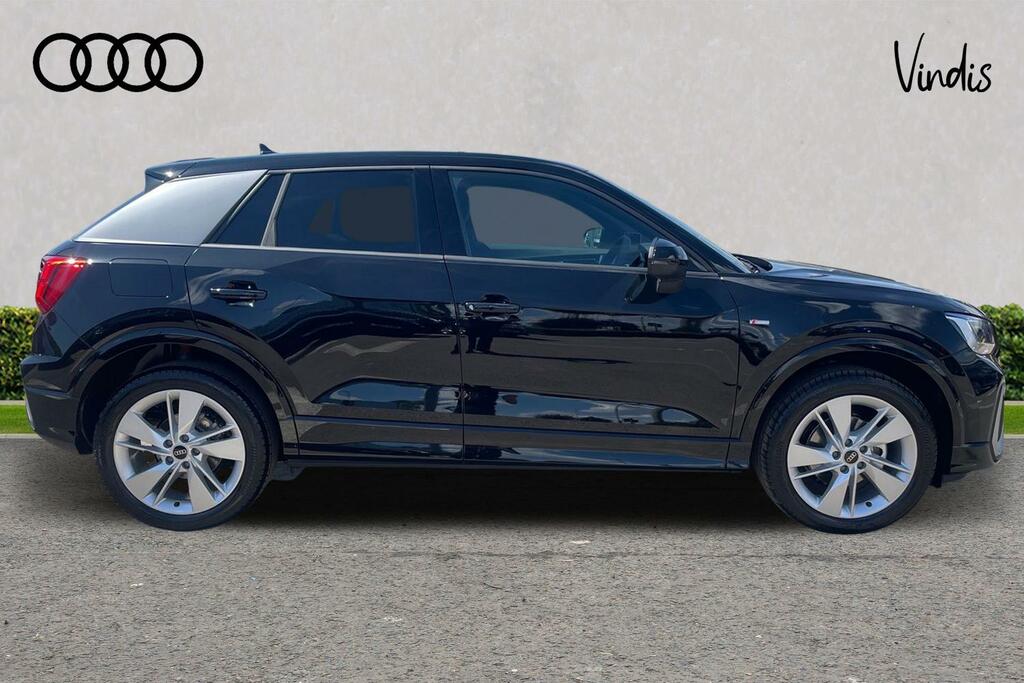 Audi Q2 Audi Q2 S Line 35 Tfsi 150 Ps S Tronic KS25YNC Black #4