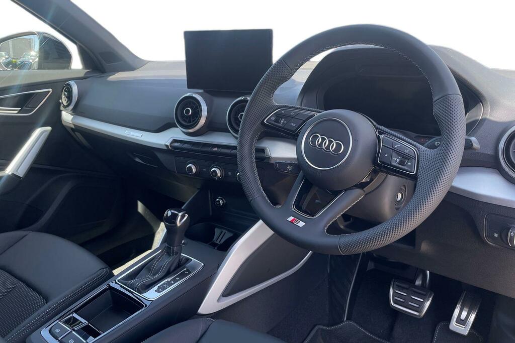 Audi Q2 Audi Q2 S Line 35 Tfsi 150 Ps S Tronic KS25YNC Black #6