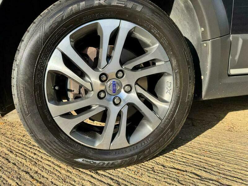 Volvo XC70 2.4 D5 S Silver #27