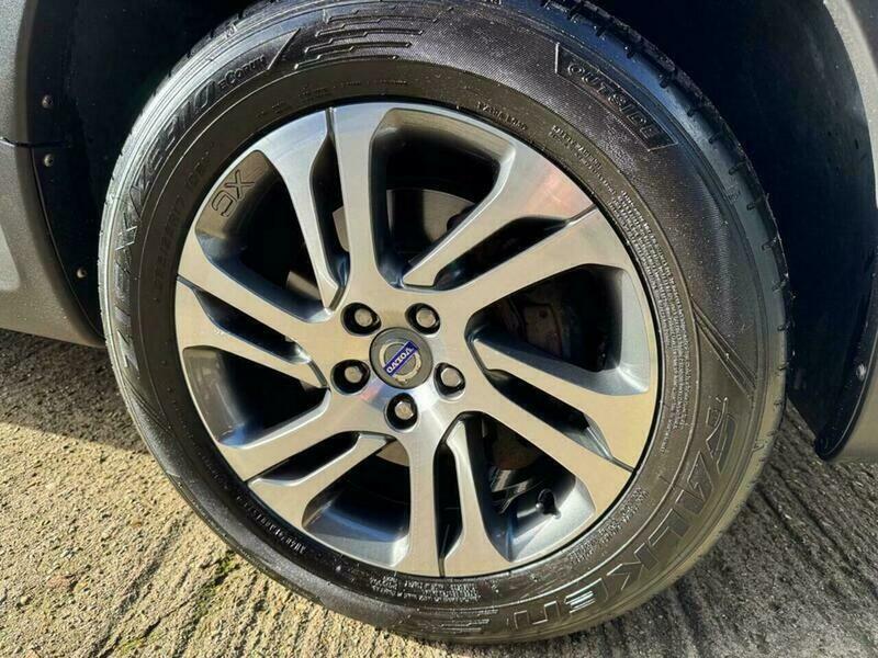 Volvo XC70 2.4 D5 S Silver #24
