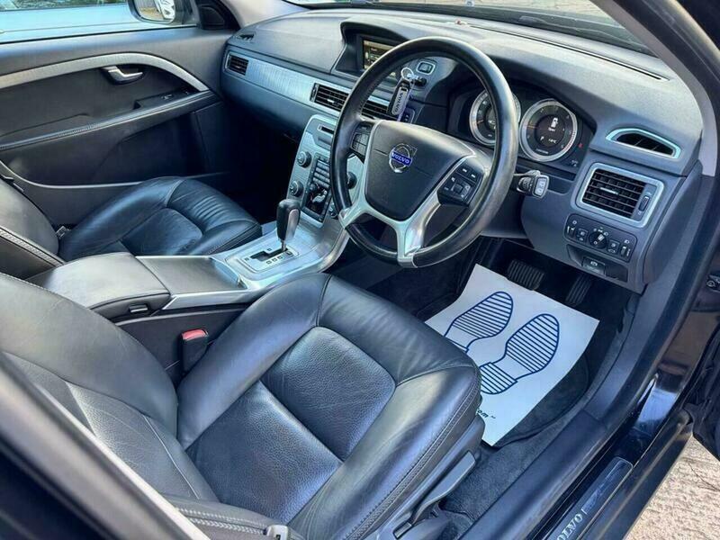 Volvo XC70 2.4 D5 S Silver #28