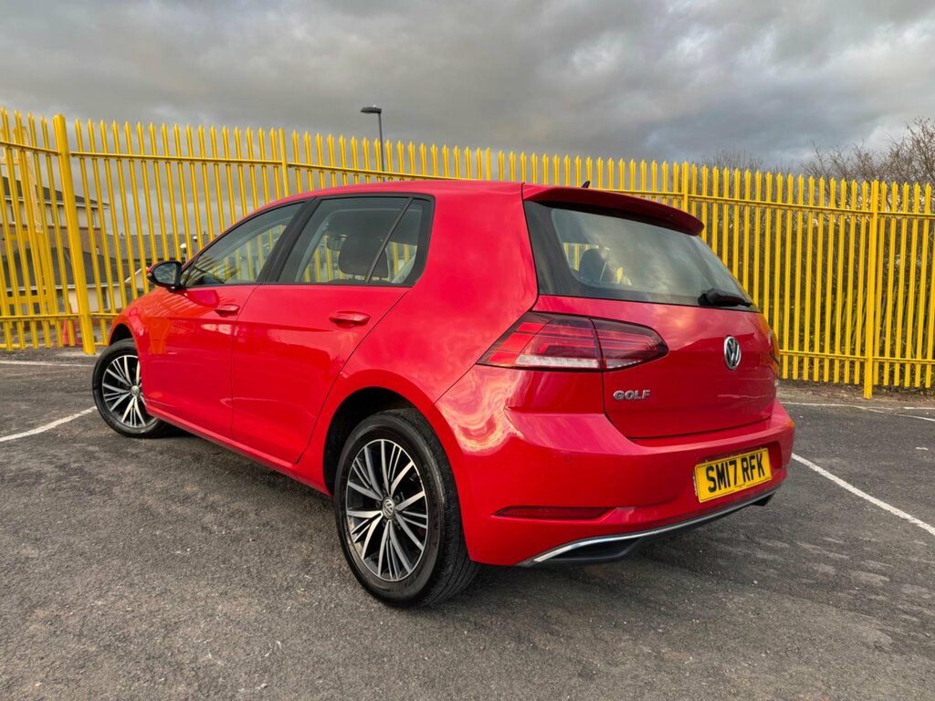 Volkswagen Golf 1.6 Tdi Bluemotion Tech Se Euro 6 Ss SM17RFK Red #2