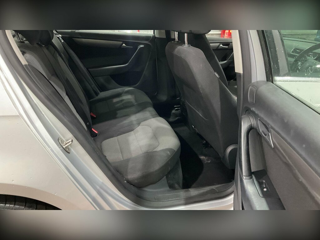 Volkswagen Passat 2.0 Tdi Bluemotion Tech Se Euro 5 Ss Silver #5