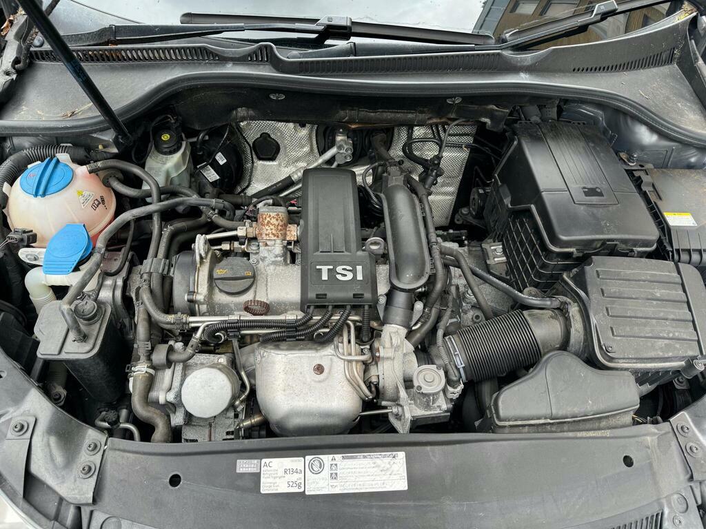Volkswagen Golf 1.2 Tsi S Hatchback Black #4