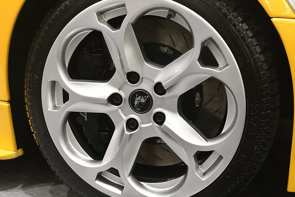 Lamborghini Murcielago Coupe White #35