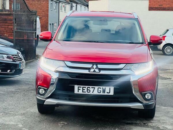 Mitsubishi Outlander 2.2 Di-d 3 4Wd Euro 6 FE67GWJ Red #5