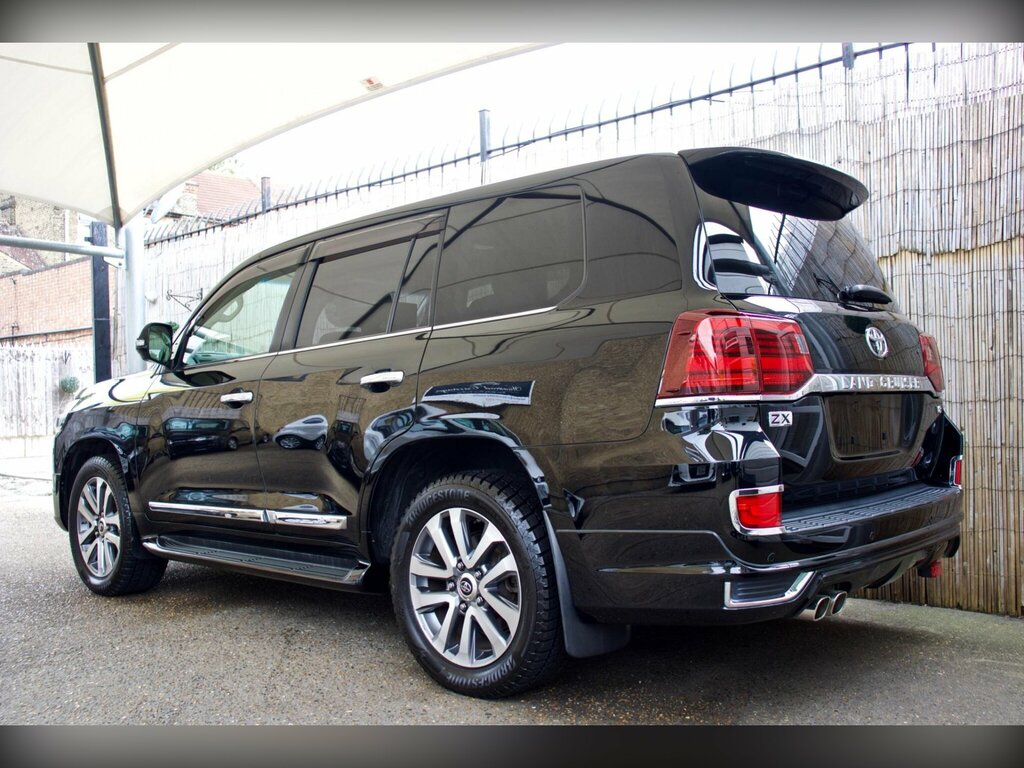 Toyota Land Cruiser V8 4.6 V8 Zx Modellista Aero Body Styling Black #5