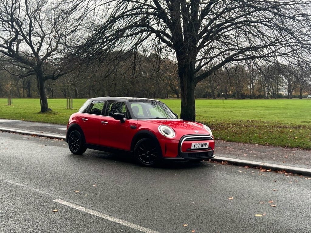 Mini Hatch 1.5L Cooper Classic YC71WVP Red #3