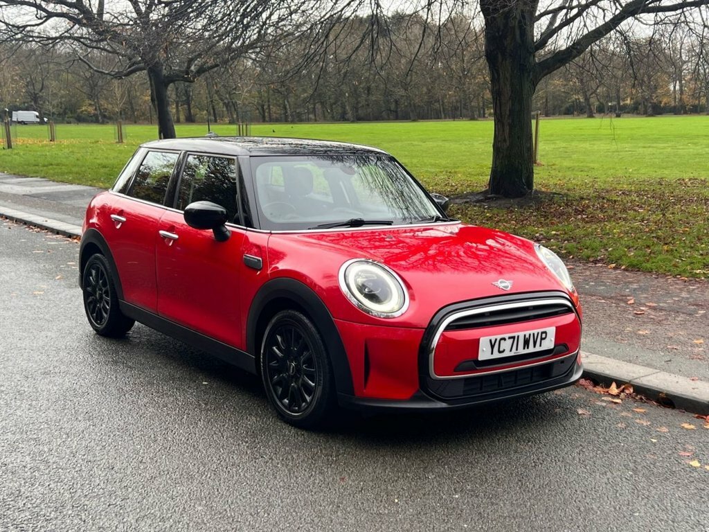 Mini Hatch 1.5L Cooper Classic YC71WVP Red #6