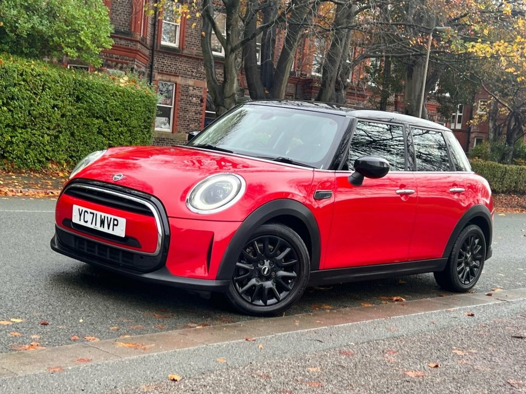 Mini Hatch 1.5L Cooper Classic YC71WVP Red #2