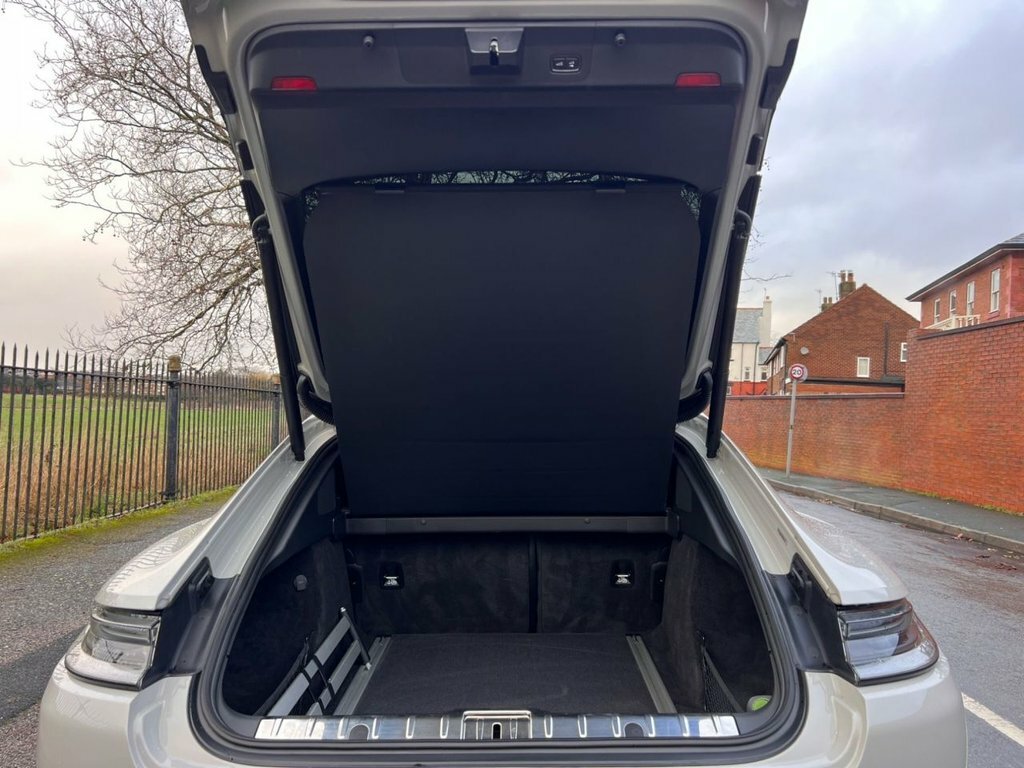 Porsche Panamera Panamera Platinum Edition 4 S-a Grey #18
