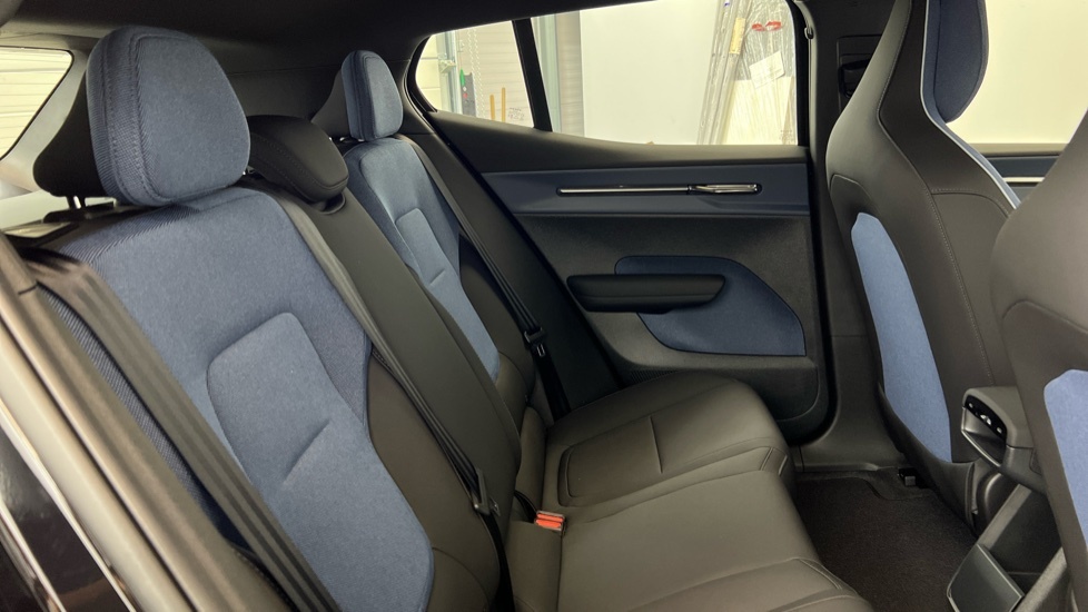 Volvo EX30 Plus, Twin Motor Performance, Indigo Int WN75XXY Black #6