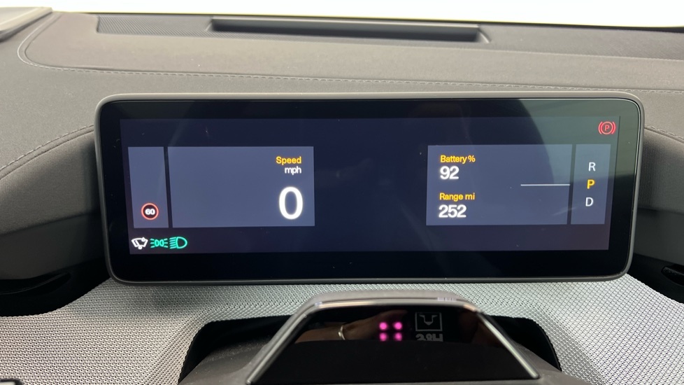 Volvo Estate 2019 White #17