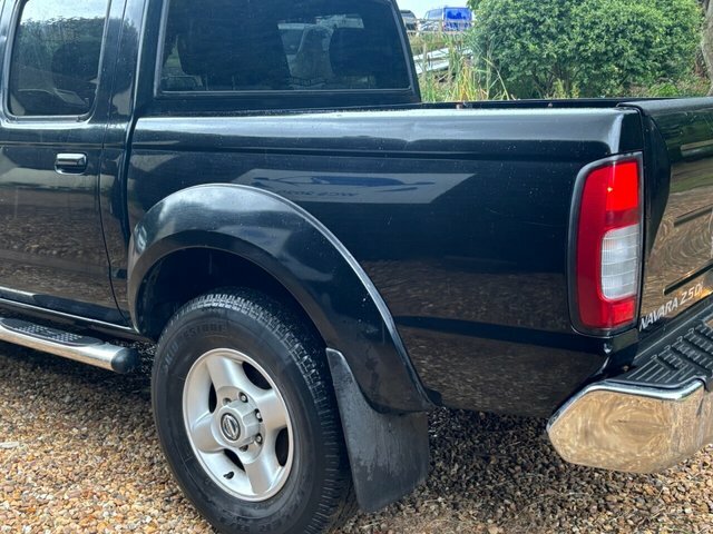 Nissan Navara Outlaw Blue #4