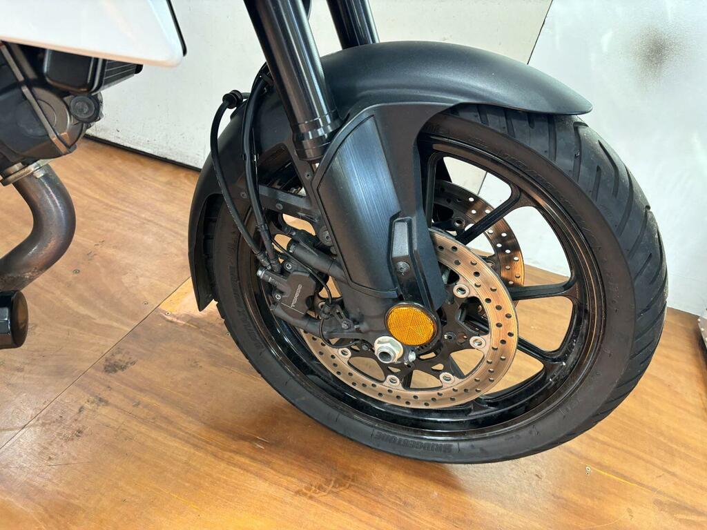 Suzuki Motorcycle 1050 V Strom 202069 KJ69DCF Black #6