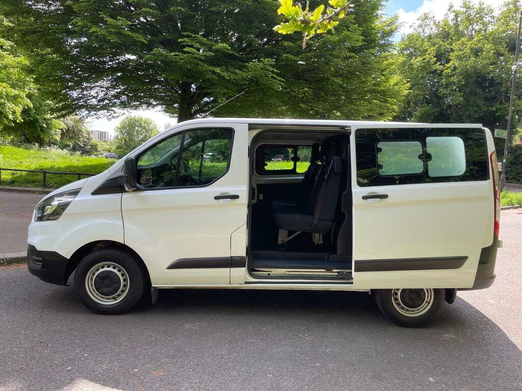 Ford Transit Custom Combi Van 2.0 Transit Custom Leader Combi Van Dciv YR22NYA White #4