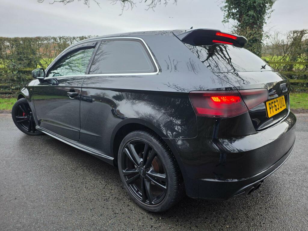 Audi A3 2.0 Tdi S Line Euro 5 Ss PF63UVD Black #4