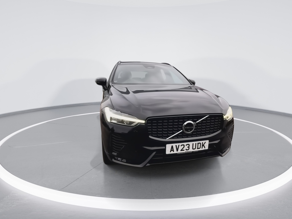 Volvo XC60 2.0 B4d Plus Dark Awd Geartronic Black #2