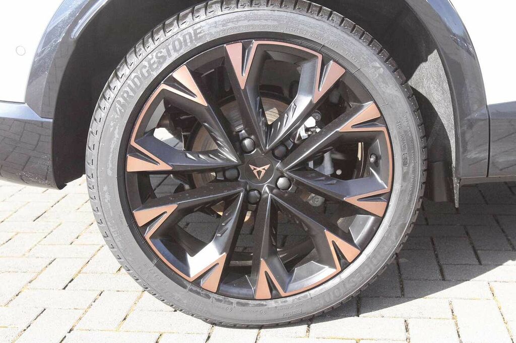 Cupra Formentor V3 1.5 Etsi 150 Ps Dsg White #5
