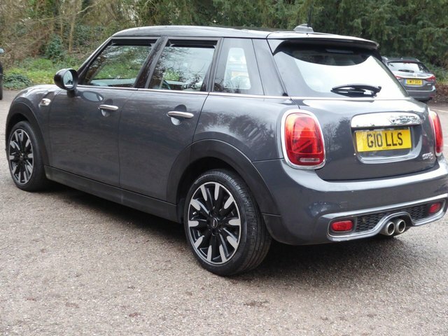 Mini Hatch 2.0 Cooper S Exclusive LX19ZKZ Grey #2