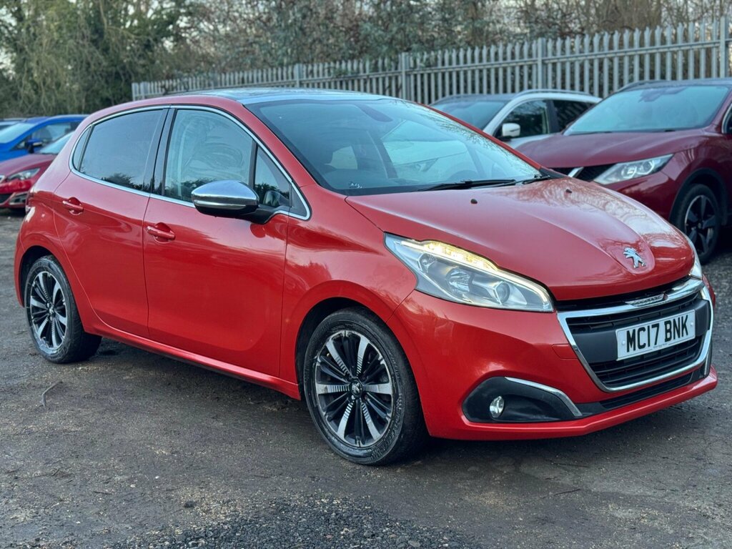 Peugeot 208 1.2 Puretech Allure Premium Euro 6 Orange