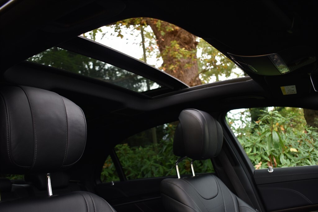Mercedes-Benz 350 350 D Amg Line 4Matic Black #3