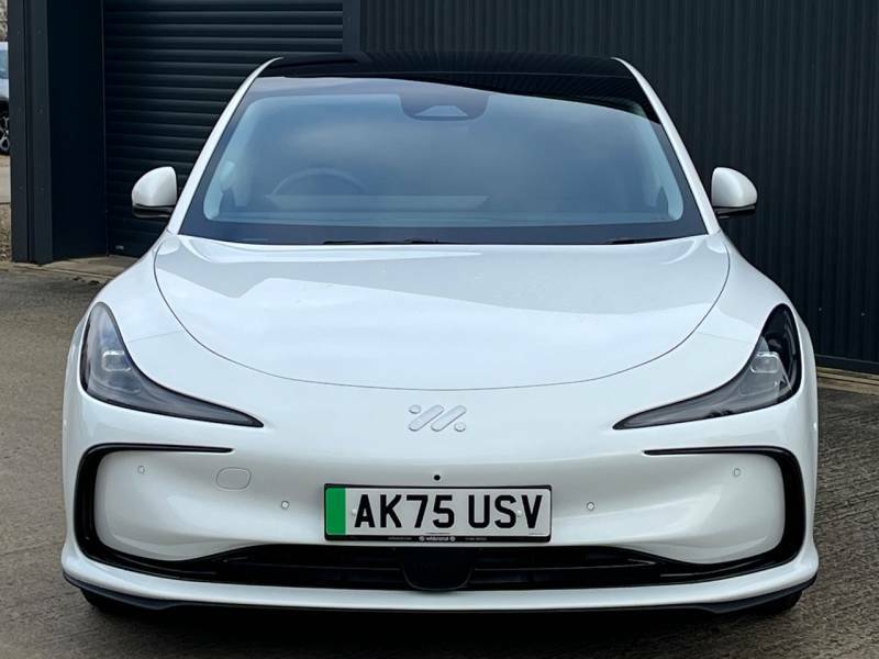 MG IM5 553Kw Performance 100Kwh - 2026 75 AK75USV White #3