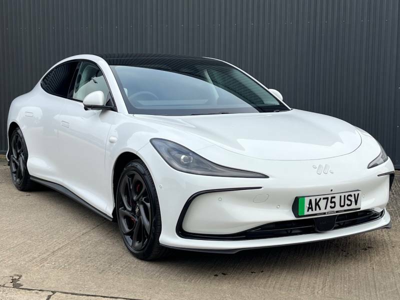 MG IM5 553Kw Performance 100Kwh - 2026 75 White