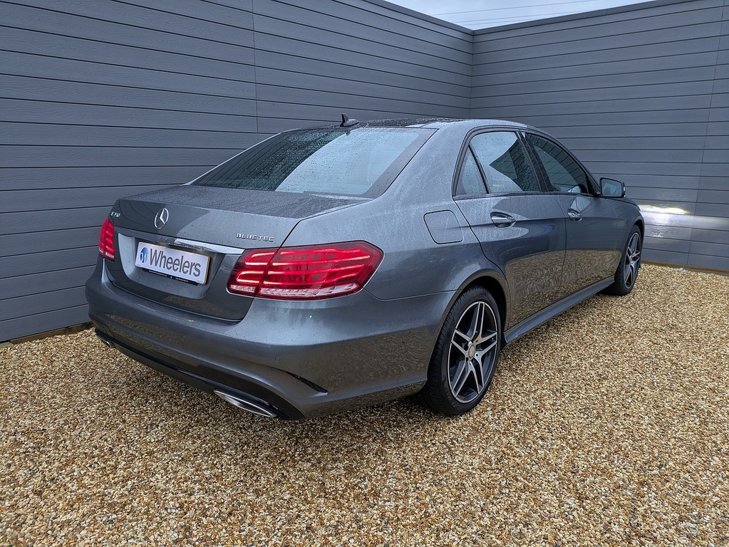 Mercedes-Benz E Class E350 V6 Bluetec Amg Night Edition Grey #3