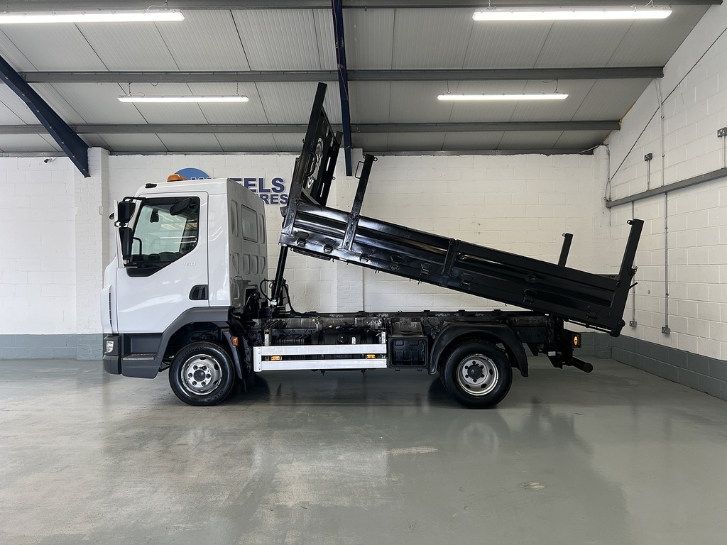 DAF All Models 12 Ton Dropside Hmf810 Crane 0.0 Crane Mounted White #32