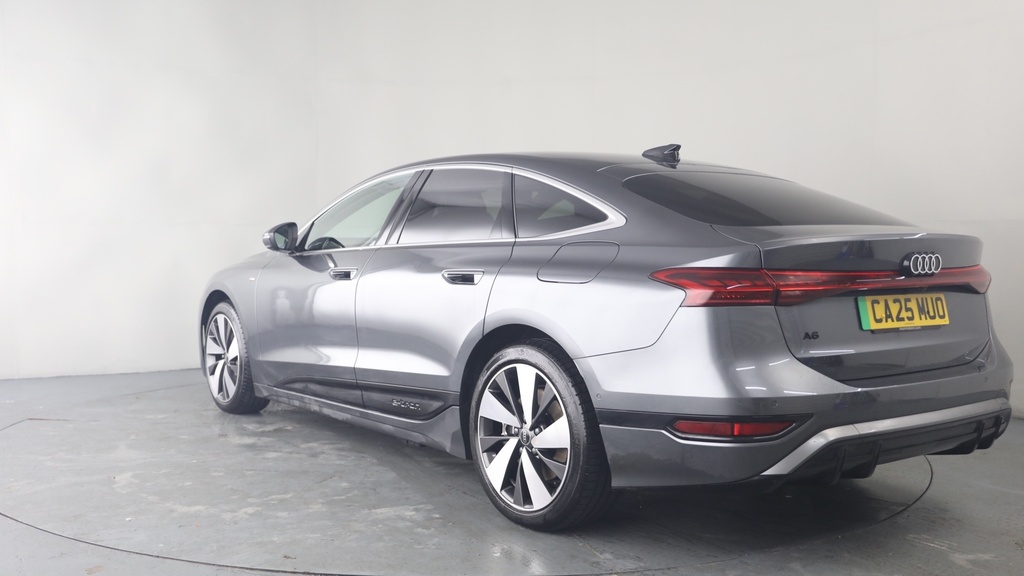 Audi E-tron 270Kw Performance 100Kwh S Line Grey #2