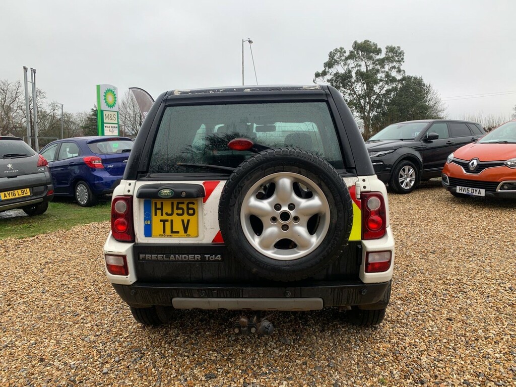 Land Rover Freelander Suv 2.0 Td4 200656 White #2