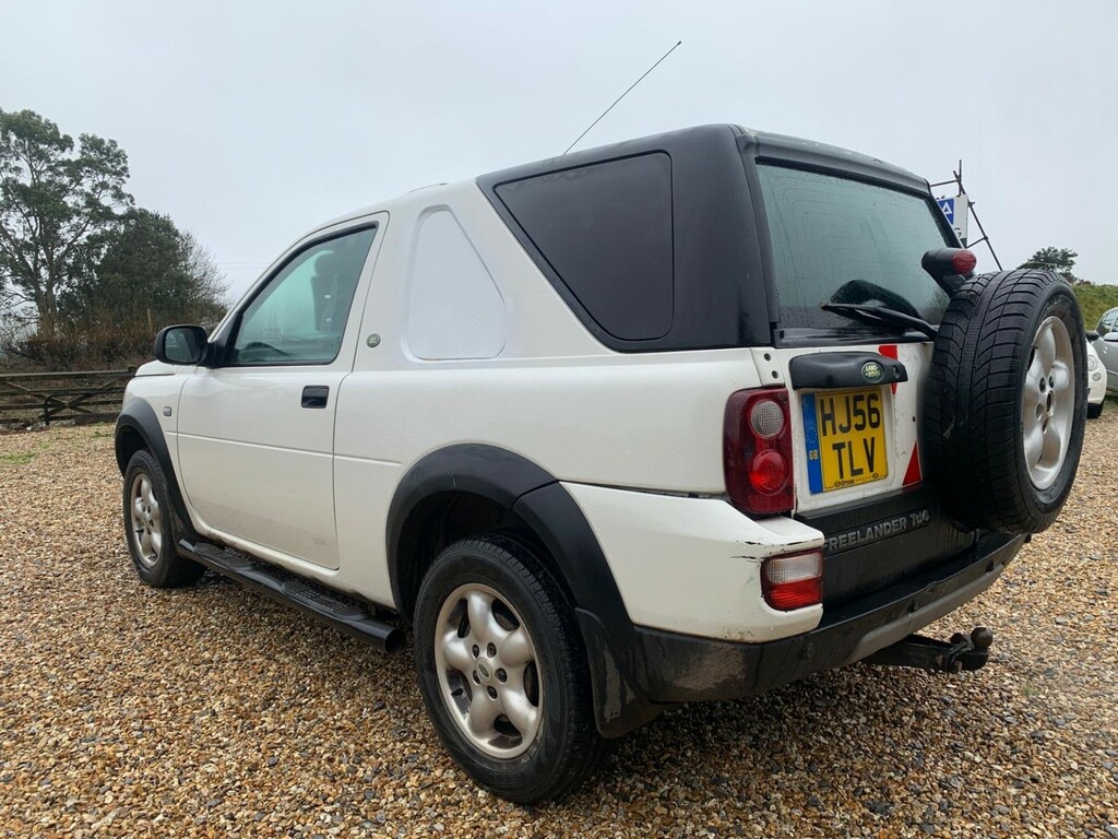 Land Rover Freelander Suv 2.0 Td4 200656 White #3