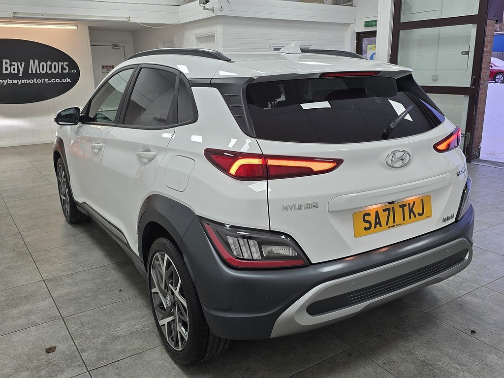 Hyundai Kona H-gdi Ultimate SA71TKJ White #5