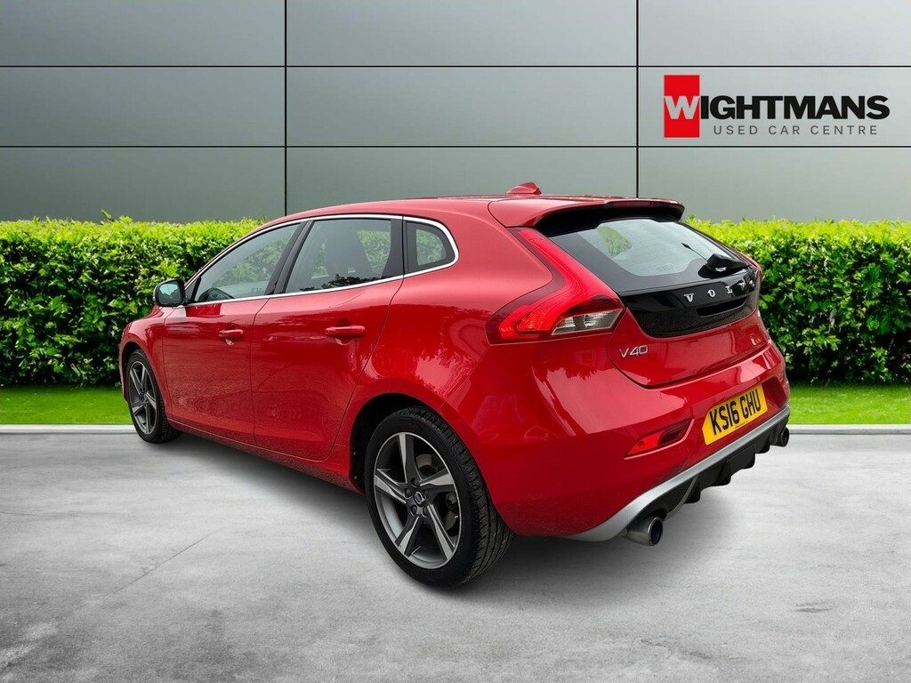Volvo V40 Hatchback 2.0 R-design Pro D2 2016 KS16GHU Red #4