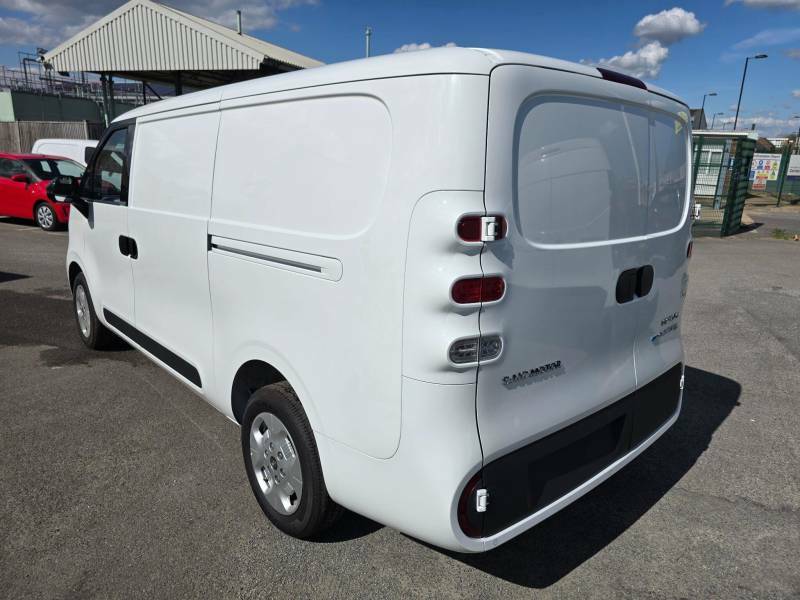 Maxus eDeliver 5 64Kwh L1 Panel Van - 2025 75 White #4